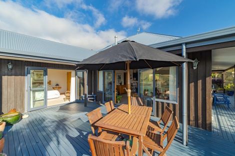Photo of property in 17 Te Ra Crescent, Diamond Harbour, 8972