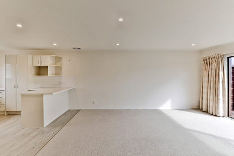 Photo of property in 2/29 Verbena Road, Birkdale, Auckland, 0626
