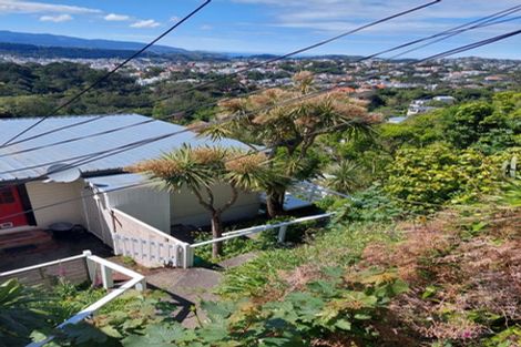 Photo of property in 29b Harbour View Road, Northland, Wellington, 6012