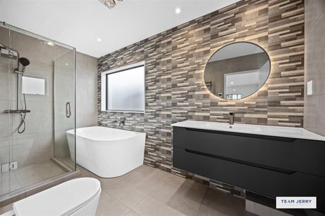 Photo of property in 339a Bucklands Beach Road, Bucklands Beach, Auckland, 2012