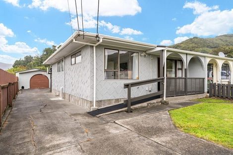 Photo of property in 5a Maire Street, Wainuiomata, Lower Hutt, 5014