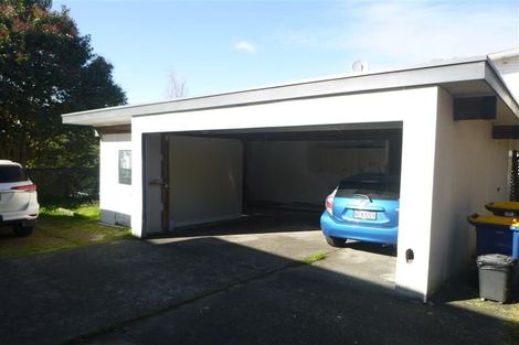 Photo of property in 21 Lake Road, Northcote, Auckland, 0627