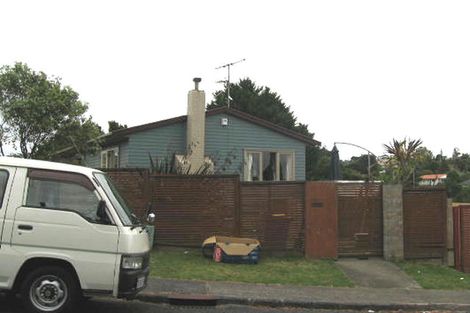 Photo of property in 14 Lanigan Street, Birkdale, Auckland, 0626