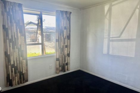 Photo of property in 1 Stoll Place, Clendon Park, Auckland, 2103