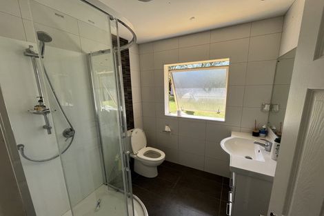 Photo of property in 18 Nicholas Gibbons Drive, Clendon Park, Auckland, 2103