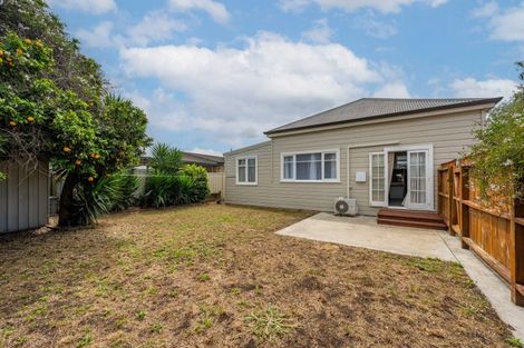 Photo of property in 43 Georges Drive, Napier South, Napier, 4110