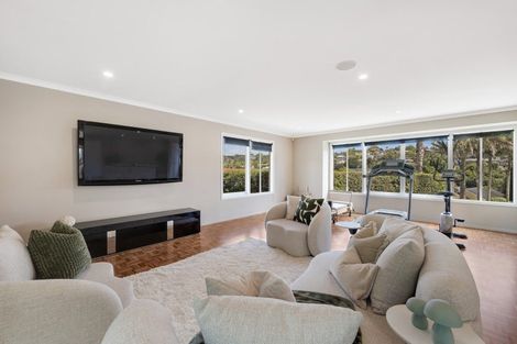 Photo of property in 188 Mellons Bay Road, Mellons Bay, Auckland, 2014