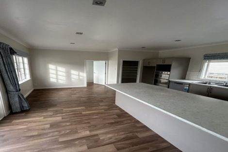 Photo of property in 227 The Parade, Island Bay, Wellington, 6023