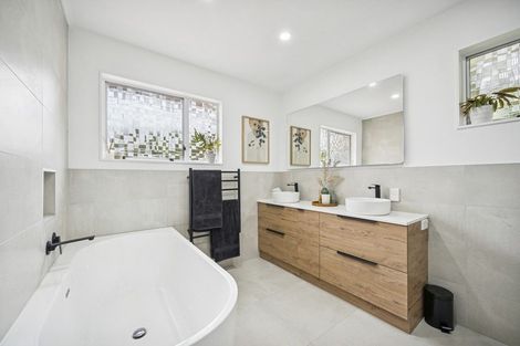 Photo of property in 14 Truro Road, Camborne, Porirua, 5026