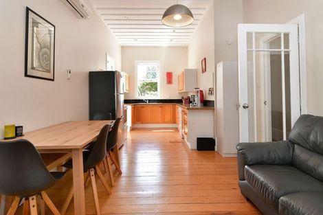 Photo of property in 114 Awaroa Road, Helensville, 0800