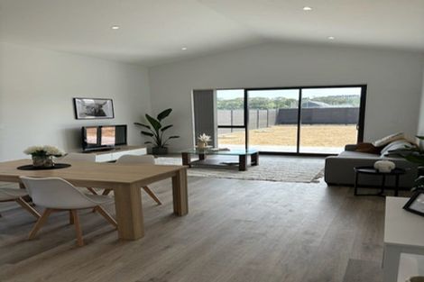 Photo of property in 29 Mataikokako Loop, Kawakawa Bay, 2585
