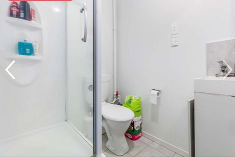 Photo of property in 10 Bishop Street, Green Bay, Auckland, 0604
