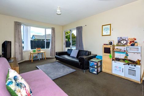Photo of property in 1/45 Shannon Place, Belfast, Christchurch, 8051