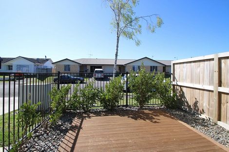 Photo of property in 1u5 Burrows Place, Frankton, Hamilton, 3204