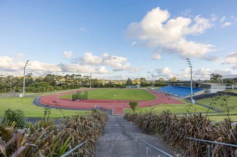 Photo of property in 5/81 Vodanovich Road, Te Atatu South, Auckland, 0610