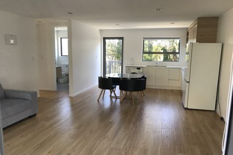 Photo of property in 74a Park Road, Glenfield, Auckland, 0629
