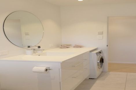 Photo of property in 50 Kings Drive, Wanaka, 9305