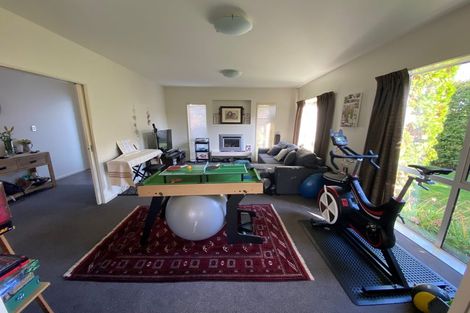 Photo of property in 64 Wairakei Road, Bryndwr, Christchurch, 8052