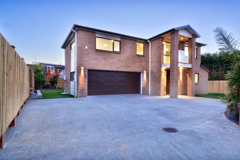 Photo of property in 4136a Great North Road, Glendene, Auckland, 0602