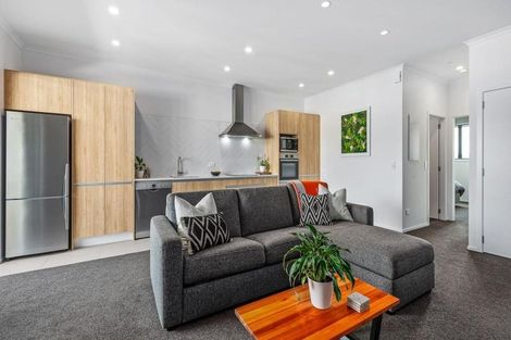 Photo of property in 3/2 Frances Bryers Road, Hobsonville, Auckland, 0616