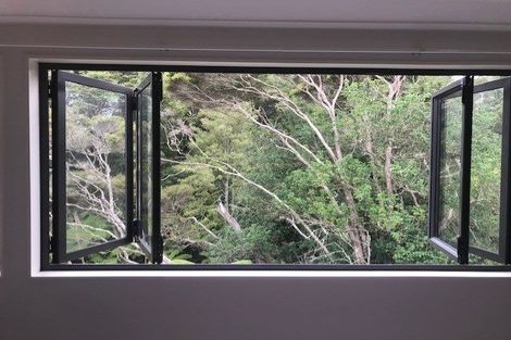 Photo of property in 4/12 Herons Way, Northcote, Auckland, 0627
