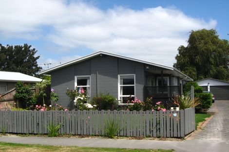 Photo of property in 15 Northcroft Street, Hoon Hay, Christchurch, 8025