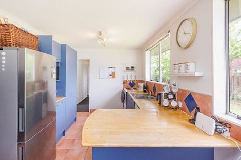 Photo of property in 24 Kowhai Street, Tokomaru, Palmerston North, 4474