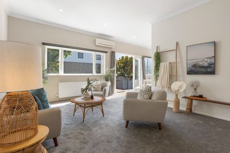 Photo of property in 19 Beach Street, Fitzroy, New Plymouth, 4312