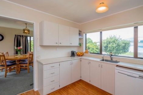 Photo of property in 30 Teoti Street, Paraparaumu Beach, Paraparaumu, 5032