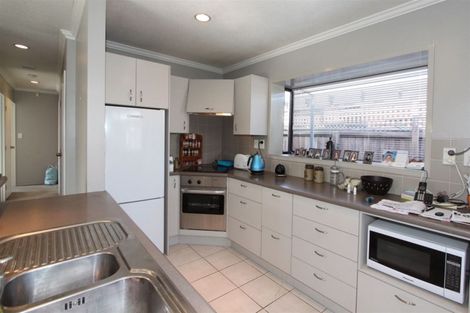 Photo of property in 26 Kirsten Place, Parklands, Christchurch, 8083