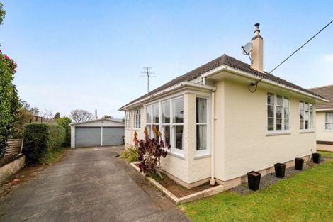 Photo of property in 10 Essex Street, Stratford, 4332