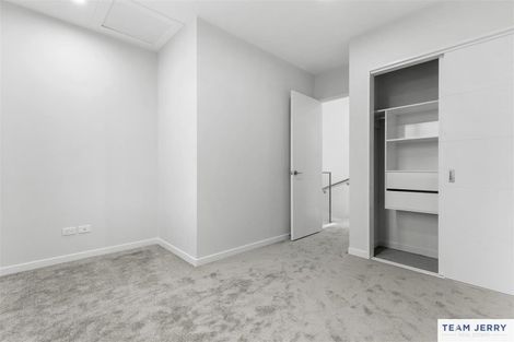 Photo of property in 13 Kuaha Road, Massey, Auckland, 0614