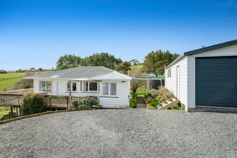 Photo of property in 95 Mangakura Road, Helensville, 0800