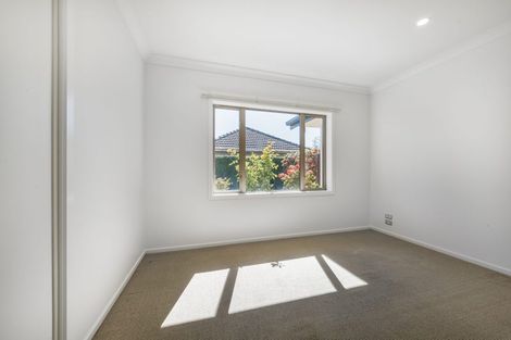 Photo of property in 15 Solway Avenue, Ilam, Christchurch, 8041