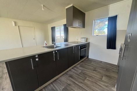 Photo of property in 12b Sturges Road, Henderson, Auckland, 0612