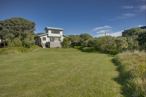 Photo of property in 10 Moori Road, Waimarama, 4294