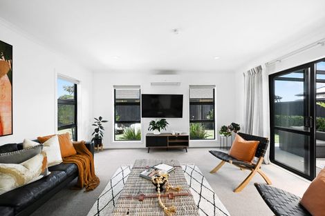 Photo of property in 1 Hebe Crescent, Papamoa Beach, Papamoa, 3118