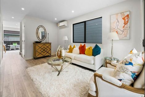 Photo of property in 13b Kingussie Place, Highland Park, Auckland, 2010