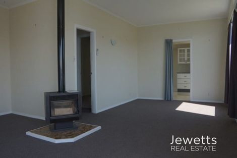 Photo of property in 29 Napier Street, Karaka Bays, Wellington, 6022