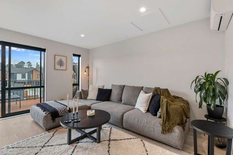 Photo of property in 6 Parenga Lane, Kumeu, 0810