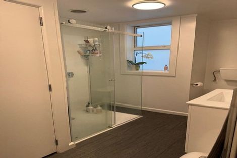 Photo of property in 25 Sugarloaf Road, Brooklyn, Wellington, 6021