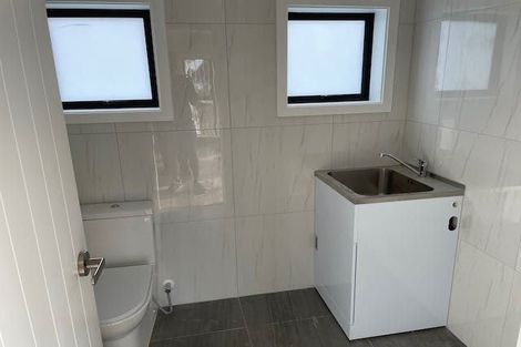 Photo of property in 3 Edwards Avenue, Henderson, Auckland, 0610