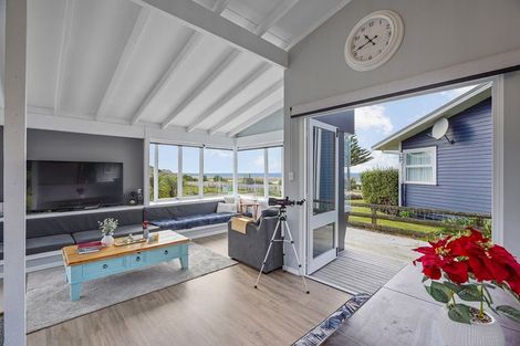 Photo of property in 3428 Pourerere Beach Road, Pourerere, Waipawa, 4271