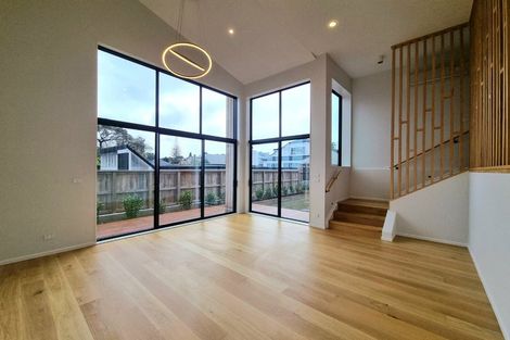 Photo of property in 2 Matau Way, Hauraki, 0622