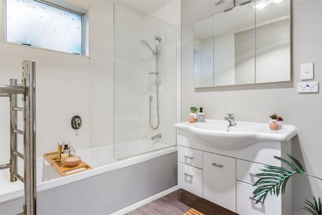 Photo of property in 53 The Companionway, Whitby, Porirua, 5024