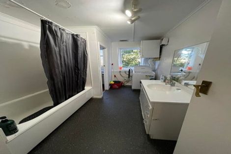 Photo of property in 43b Baroda Street, Khandallah, Wellington, 6035