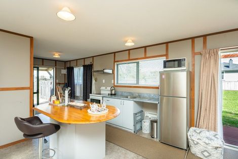 Photo of property in 6 Mavis Avenue, Waikawa Beach, Manakau, 5573