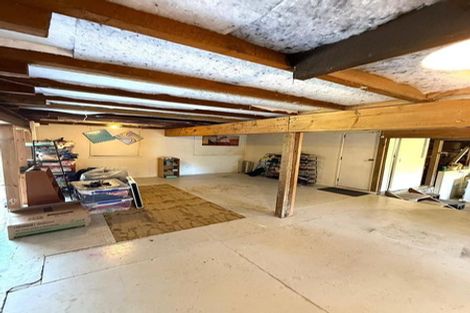 Photo of property in 205 Titirangi Road, Titirangi, Auckland, 0604