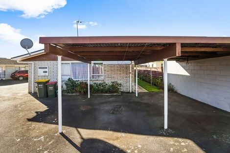 Photo of property in 2/6 Snead Place, Hamilton East, Hamilton, 3216