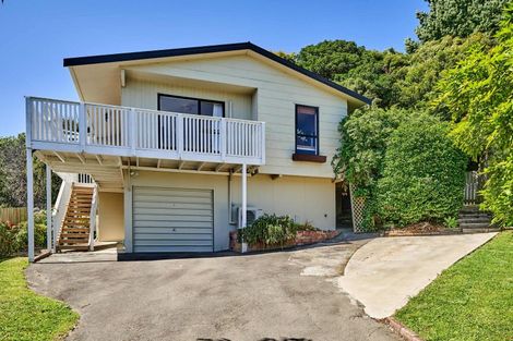 Photo of property in 16 Transom Close, Whitby, Porirua, 5024